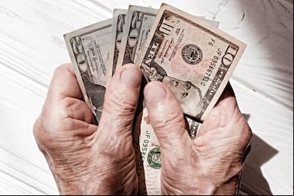 La Ley de Equidad del Seguro Social puso fin a dos disposiciones que redujeron o eliminaron los beneficios para millones de personas