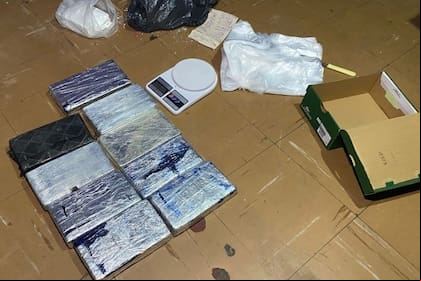 La Policía secuestró 10 kilos de cocaína en un departamento abandonado en el sur de Rosario