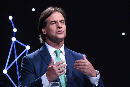 La segunda vuelta tendrá lugar el próximo 23 de noviembre, con el Partido Nacional liderando las encuestas ante el Frente Amplio