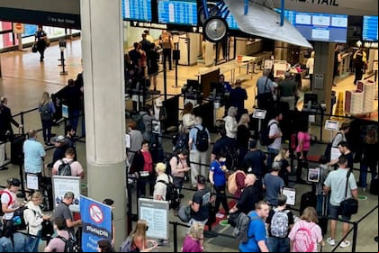 La TSA espera que el domingo antes del Día de Acción de Gracias sea el día más congestionado, con más de 3 millones de viajeros