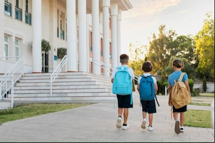 Las escuelas de Florida se preparan para reducir el presupuesto ante el inminente anuncio de la eliminación del Departamento de Educación