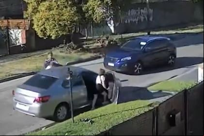 Llavallol: intentaron robarle a dos mujeres y una casi fue atropellada