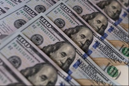 Los argentinos siempre están muy pendientes de la evolución del dólar de mercado o "blue"