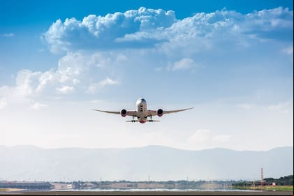Los códigos numéricos que causan pánico en los pilotos y azafatas de los aviones