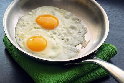 Los huevos pueden consumirse duros o fritos siempre que se use aerosol vegetal