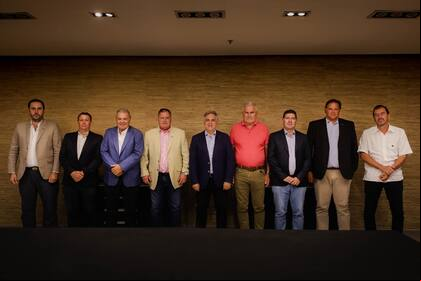 Los integrantes de la Mesa de Enlace de Córdoba se reunieron con Llaryora y Busso.