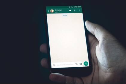 Los s van a poner esconder cuando están en línea en WhatsApp