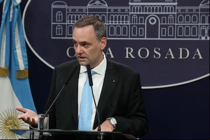 Manuel Adorni, portavoz de la Presidencia de Argentina se pronuncio sobre los créditos hipotecarios que otorgan 15 bancos en el país