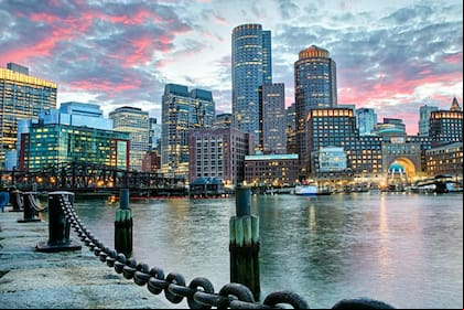 Massachusetts, California y Nueva Jersey concentran el 70 % de 30 las ciudades más seguras y ricas para vivir en EE.UU. según GoBankingRates