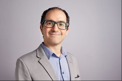 Maximiliano Donzelli es jefe de Strategy & Trading en IOL