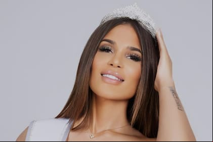 Mila Piercecchi con la banda puesta, lista para presentar a Estados Unidos
