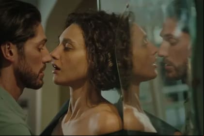 "Mirada Indiscreta" se llevó un sinfín de críticas positivas desde que se estrenó el 1 de enero de 2023