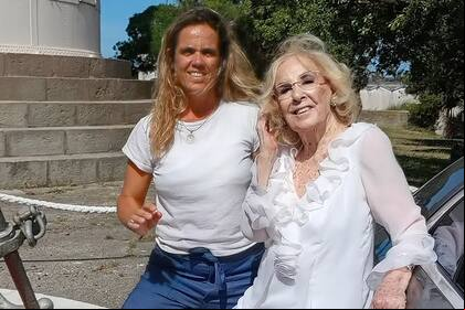 Mirtha Legrand sorprendió con su visita al Espacio de Memoria y Faro de Punta Mogotes