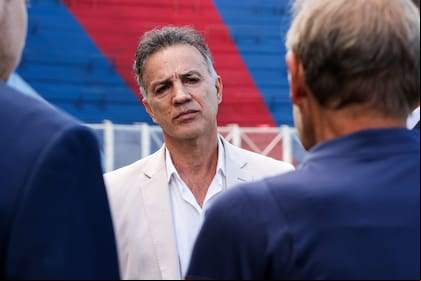 Néstor Navarro, que renunció como vicepresidente de San Lorenzo, apareció el viernes en el entrenamiento del plantel profesional. Fue su única aparición pública desde que estalló el escándalo
