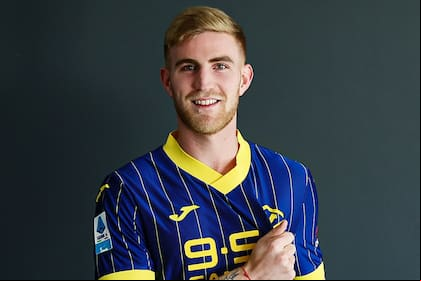 Nicolás Valentini, con nueva camiseta, la de Hellas Verona