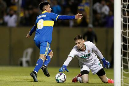 Pol Fernández festeja su gol a Agropecuario