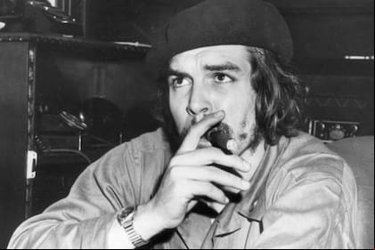 Praxíteles Vázquez, el escultor de la escultura del Che; Che Guevara; Chile; BBC; BBC MUNDO; Mundo; Libro Revolución de Juan Pablo Meneses; Ernesto Che Guevara