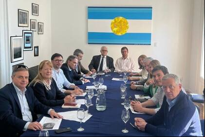 Referentes del bloque Encuentro Federal durante la reunión de este martes