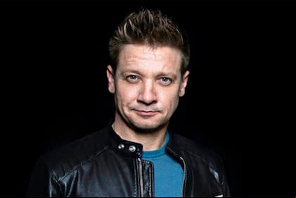 Revelan que Jeremy Renner "murió" por varios segundos tras accidente con una máquina de nieve