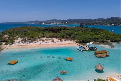 Roatán, la paradisíaca isla que pertenece a Honduras
