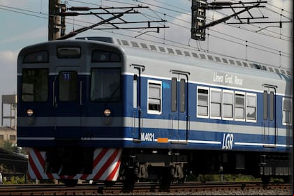 Tren del ramal eléctrico de la linea Roca