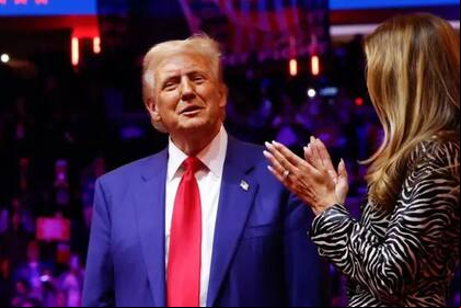 Trump en el mitin de Nueva York junto a su esposa