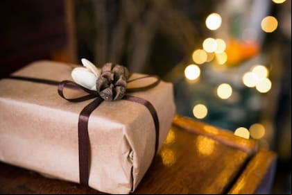 Un hombre se llevó una sorpresa al remodelar su casa: encontró su regalo de Navidad 46 años después