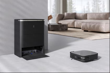 Una aspiradora robot Ecovacs Deebot X2; varios s denunciaron que alguien fue capaz de tomar el control de ellas en forma remota, y usó el parlante incorporado para insultarlos