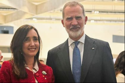 Victoria Villarruel, en en la Conferencia Internacional de las Naciones Unidas sobre Víctimas del Terrorismo.
Junto al rey Felipe VI