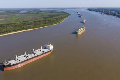 Vista área de la hidrovía Paraná-Paraguay